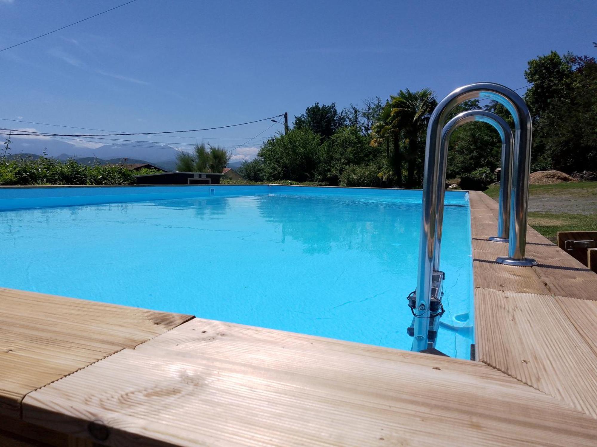 Pyrenees Vue Gite - Vues Fantastique, Parking Gratuit Sur Place & Piscine Saint Gaudens Eksteriør billede